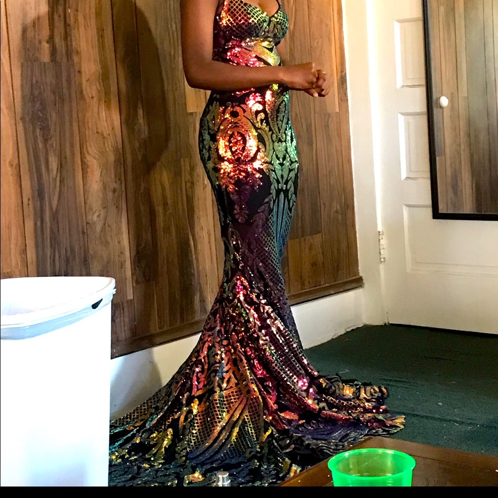 Absolutely beautiful prom dress